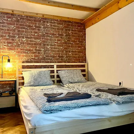 With Free Parking Apartamento