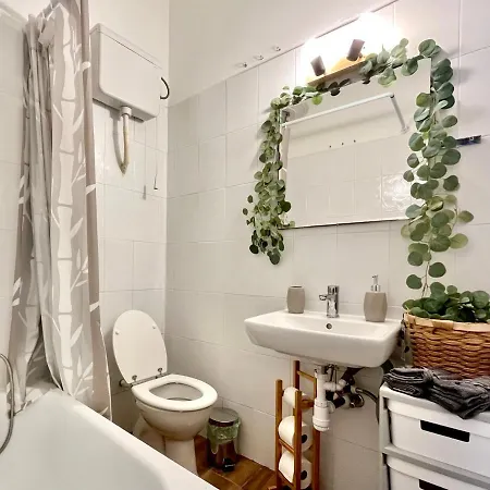 With Free Parking 아파트 *